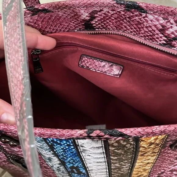 Badgley Mischka Tote with snake print - NWT! - Picture 7 of 12